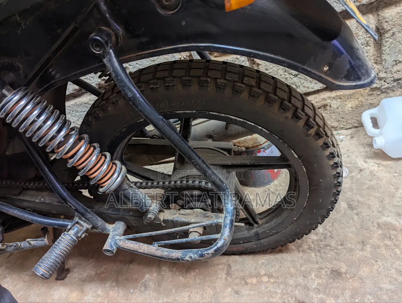 Bajaj Boxer 100 2018 Red