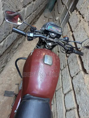Bajaj Boxer 100 2018 Red