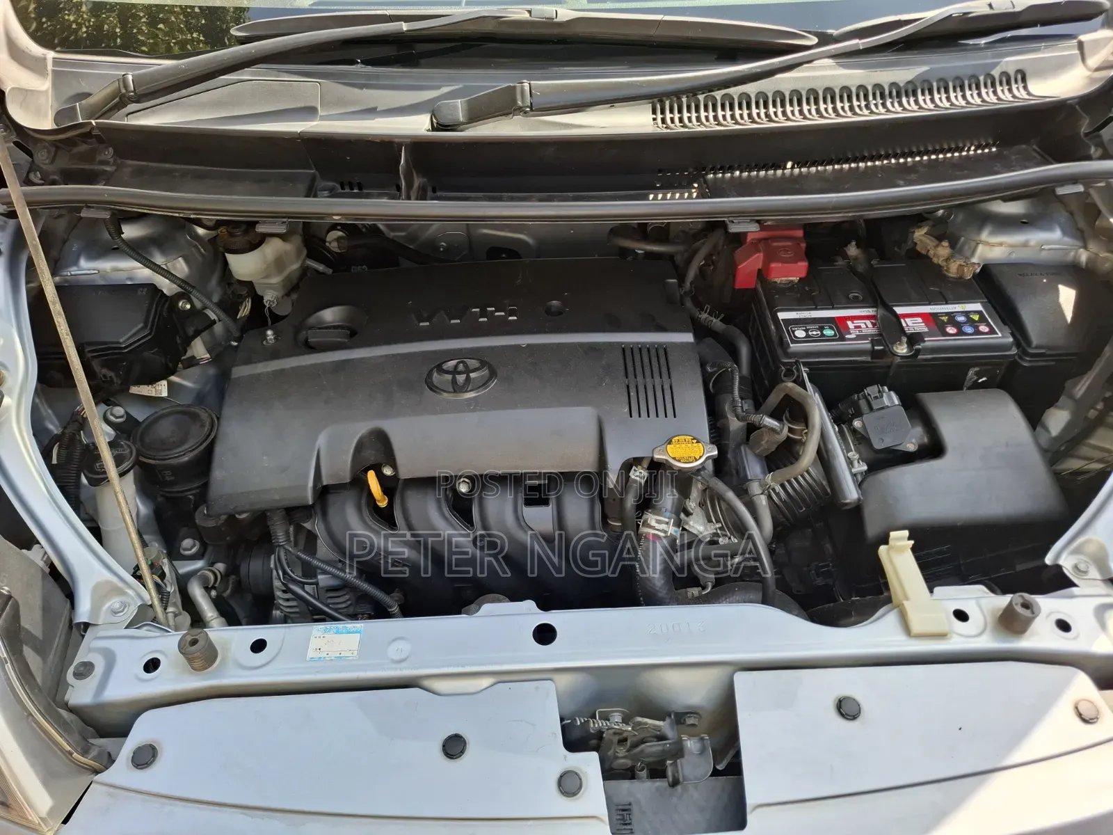 Toyota Spade 2014 Silver