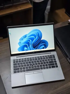Laptop HP EliteBook 845 G7 16GB AMD Ryzen 5 SSD 256GB
