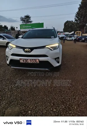 Toyota RAV4 2014 White