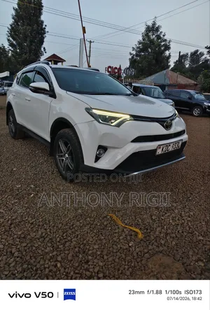 Toyota RAV4 2014 White