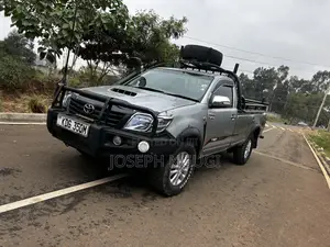 Toyota Hilux 2014 Silver