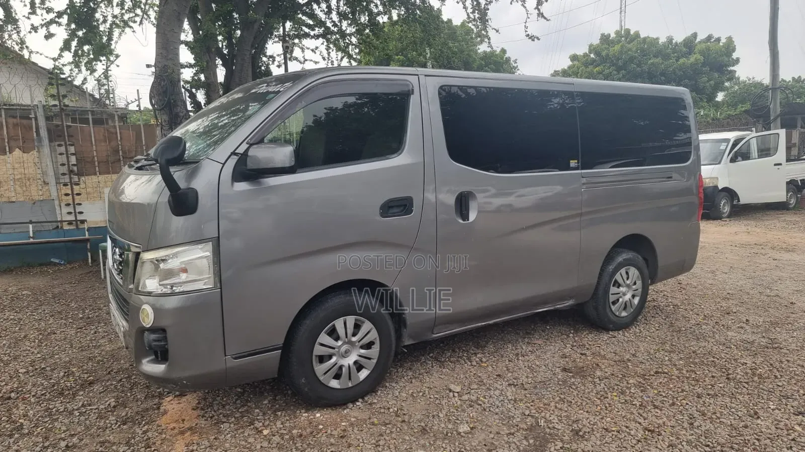 Nissan Caravan (Urvan) 2016 Grey