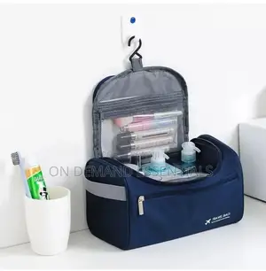 Portable Waterproof Hanging Storage Bag