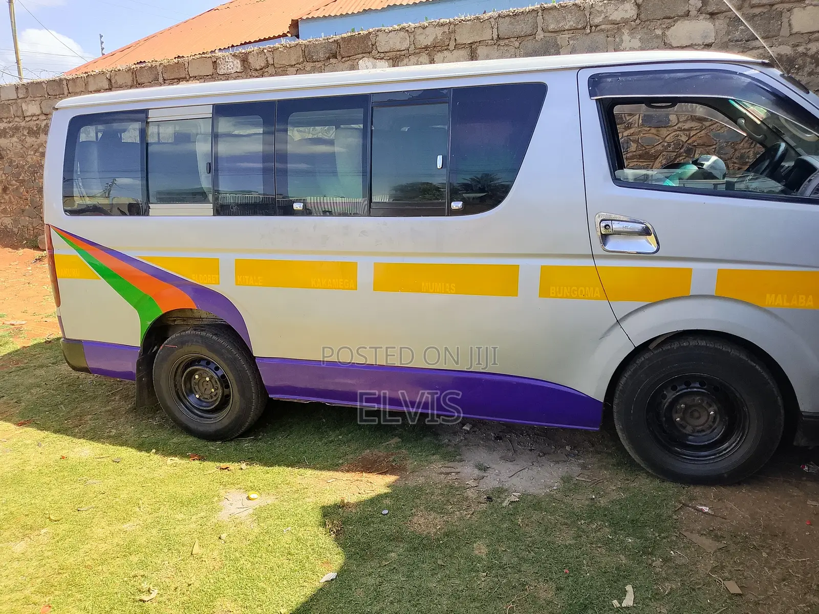 Toyota HiAce 2011 Silver