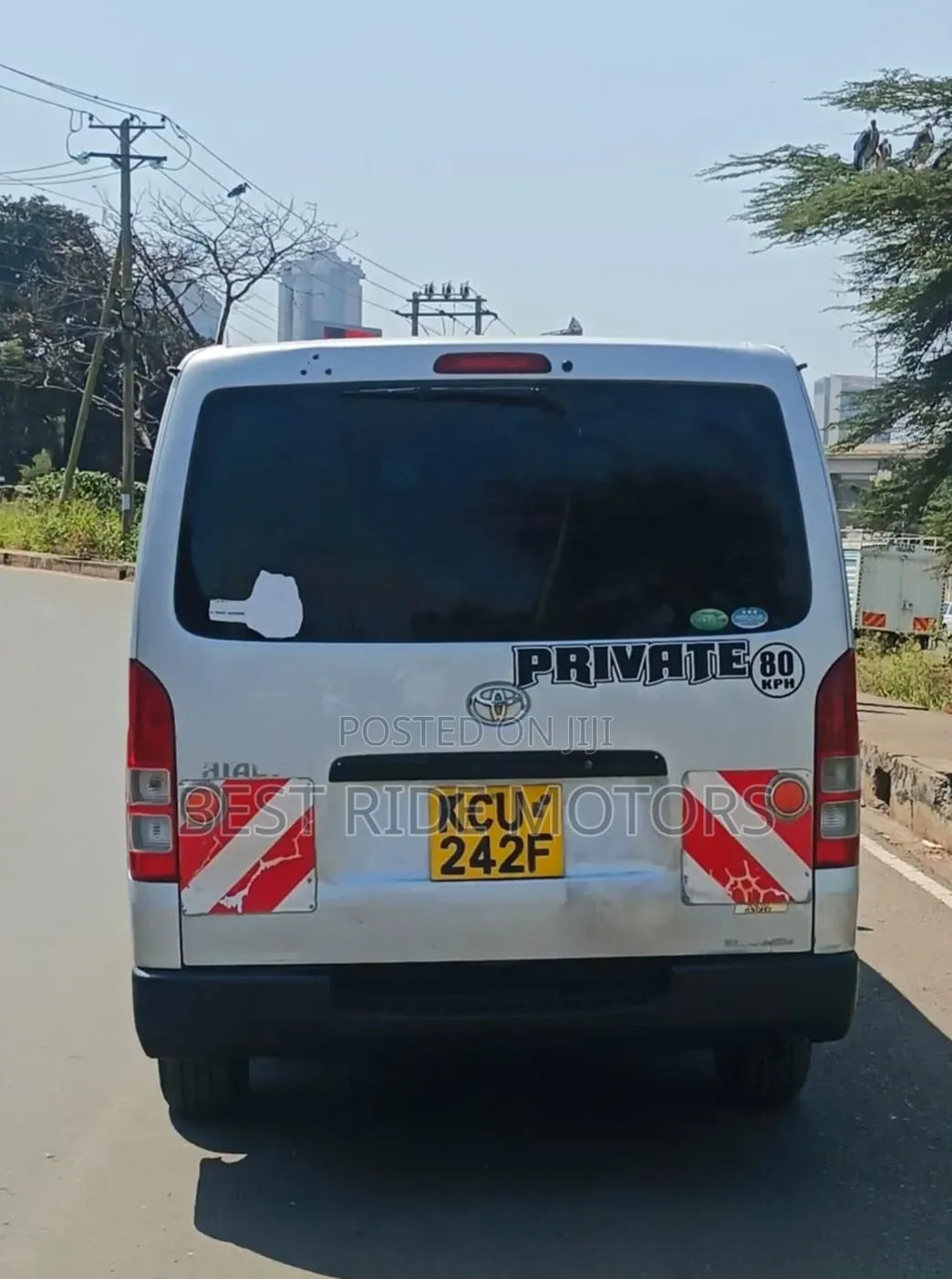 Toyota HiAce 2012 Silver