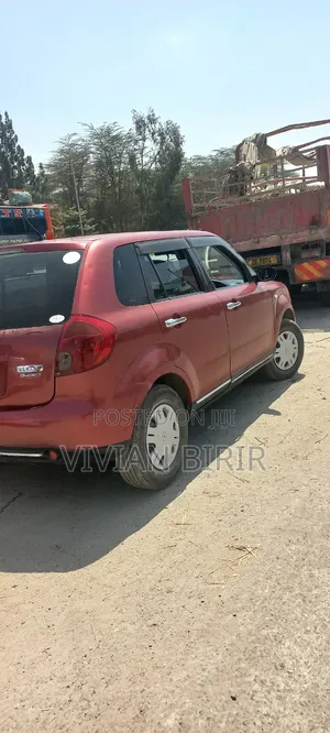 Mazda Verisa 2010 Red