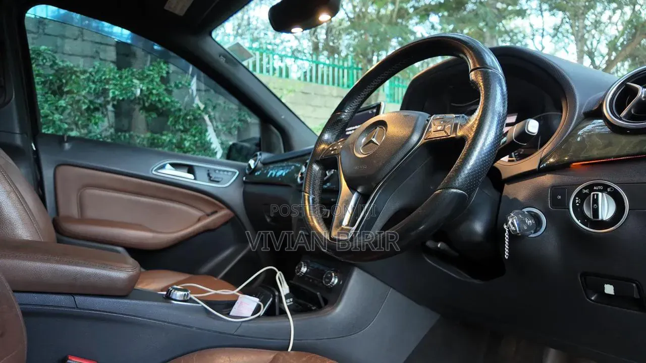 Mercedes-Benz B-Class 2014 Black