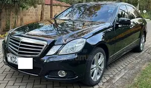 Mercedes-Benz E300 2010 Black