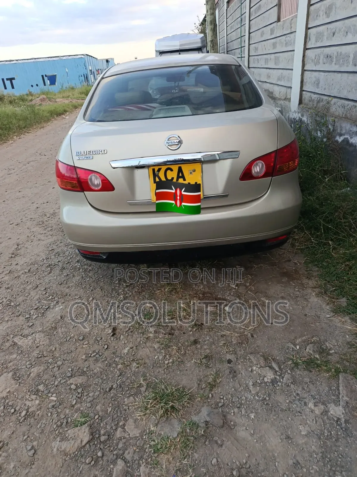 Nissan Bluebird 2008 Beige