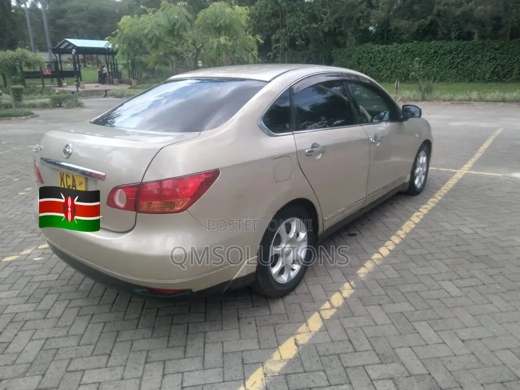 Nissan Bluebird 2008 Beige