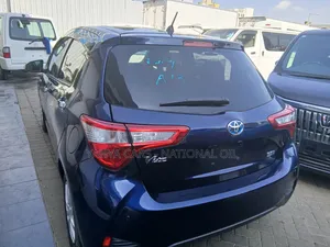 Toyota Vitz 2019 Blue