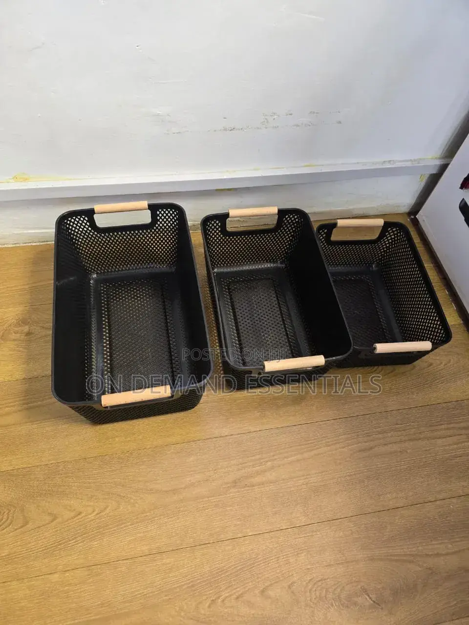 3pcs Extra-Large Plastic Mesh Storage Baskets With Bamboo Handles