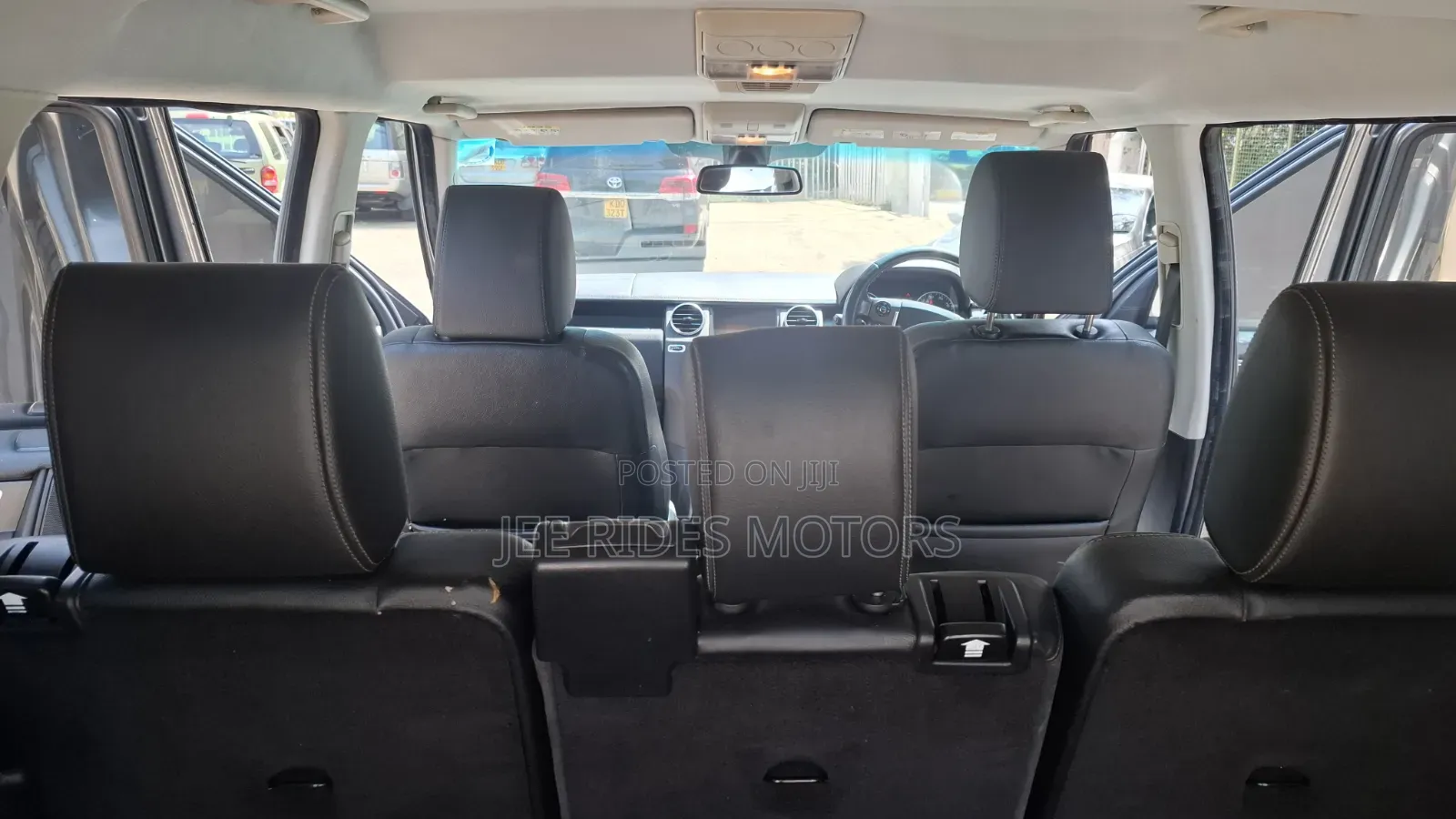 Land Rover Discovery 2012 Gray