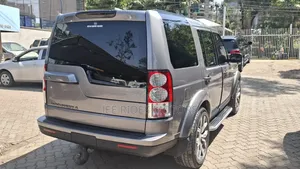 Land Rover Discovery 2012 Gray