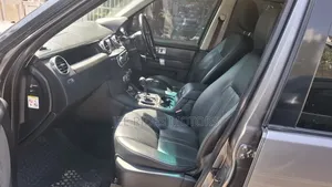 Land Rover Discovery 2012 Gray