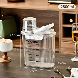 *Airtight Transparent Food Storage Container With Easy-Press Lid