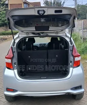 Nissan Note 2018 Silver