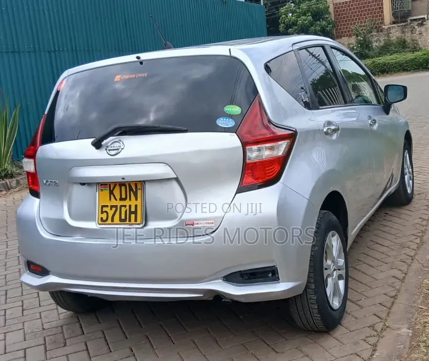 Nissan Note 2018 Silver