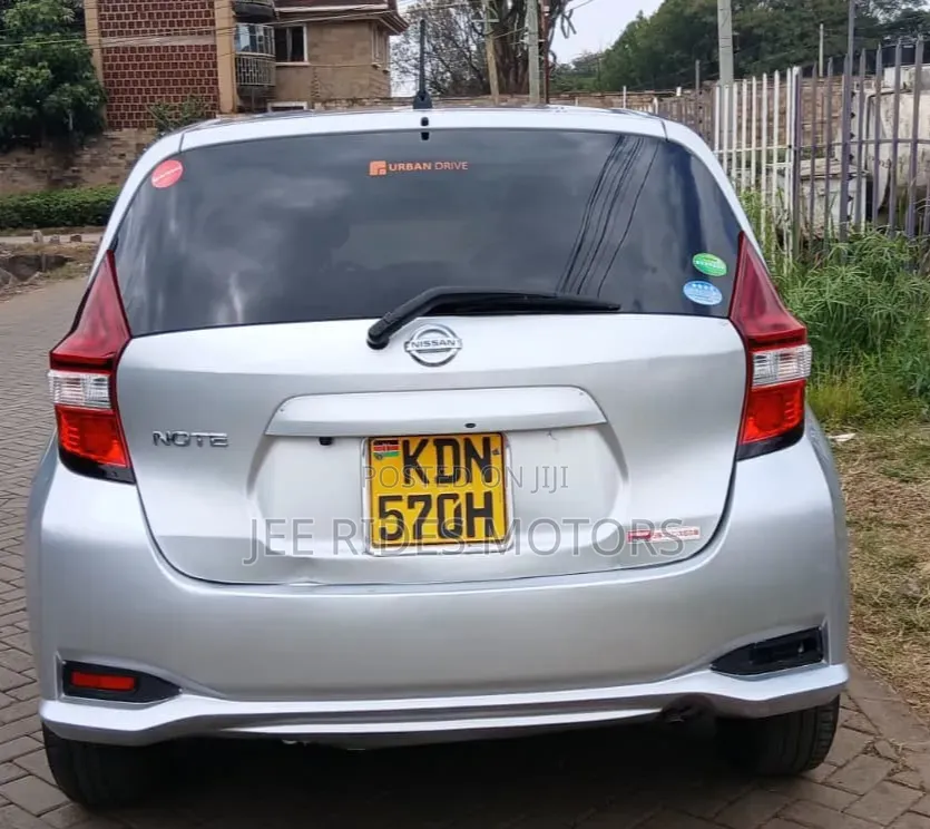 Nissan Note 2018 Silver