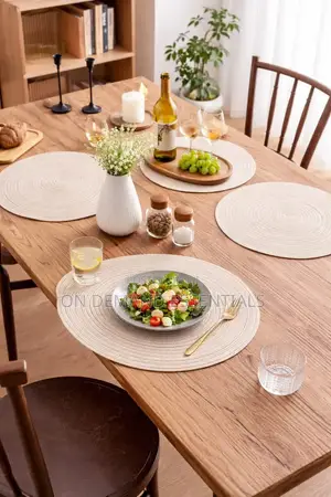 Elegant Round Woven Placemats Durable Washable