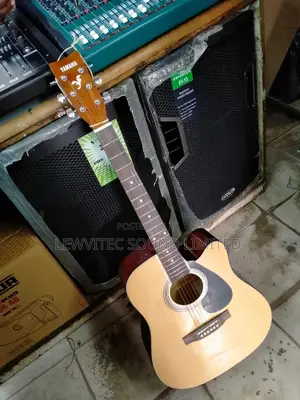 Yamaha Acoustic Guitar