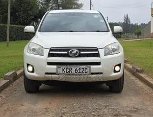 Toyota RAV4 2012 White