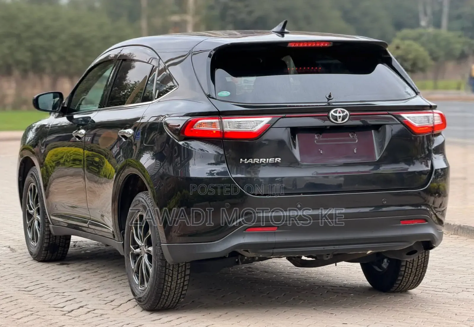 Toyota Harrier 2.0 2019 Black