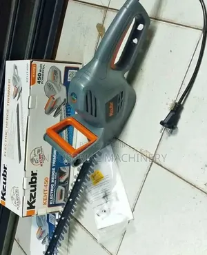 Petrol Hedge Trimmer Machine