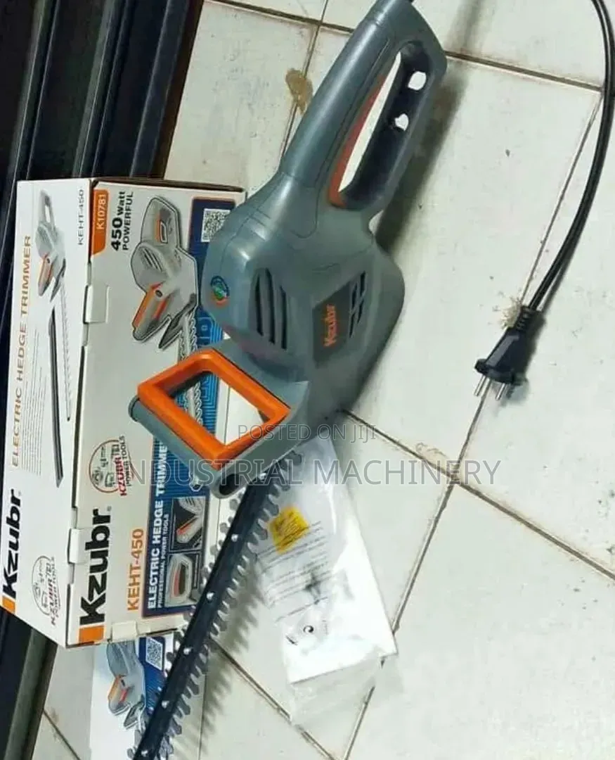 Petrol Hedge Trimmer Machine