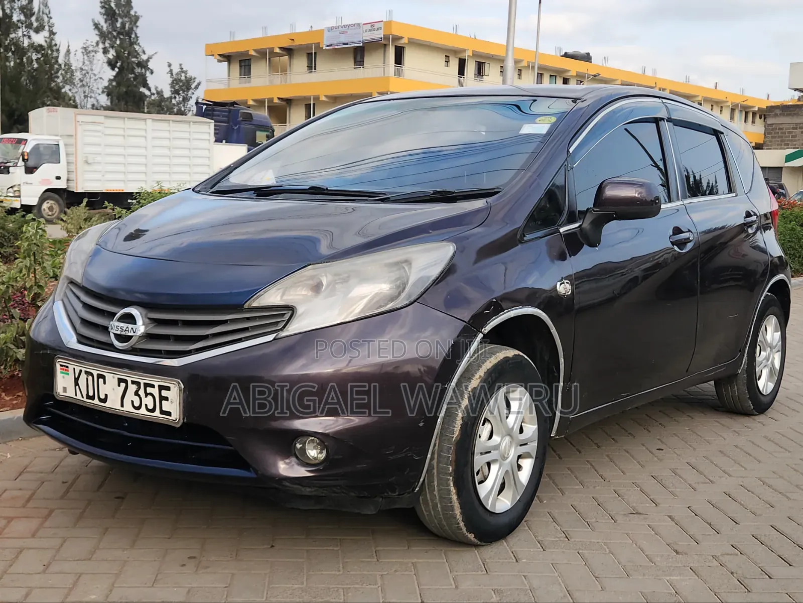 Nissan Note 2013 Maroon