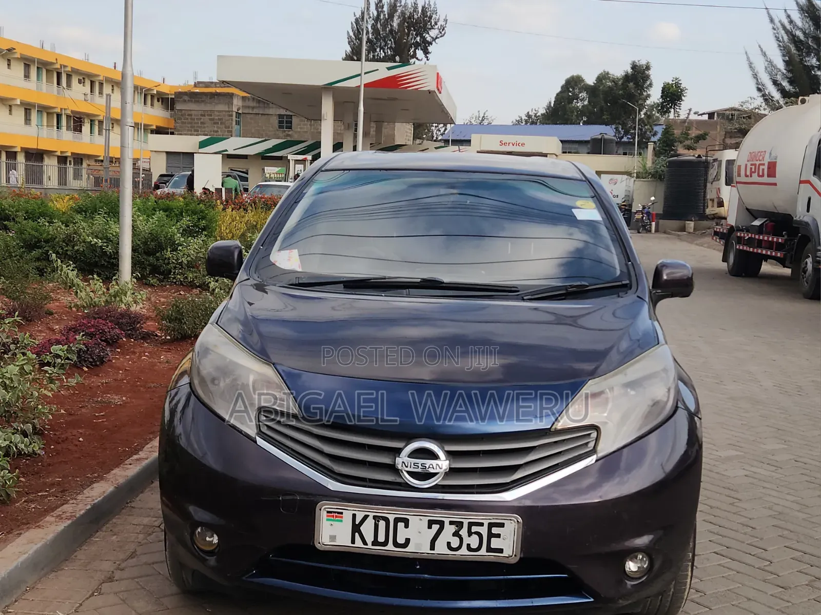 Nissan Note 2013 Maroon