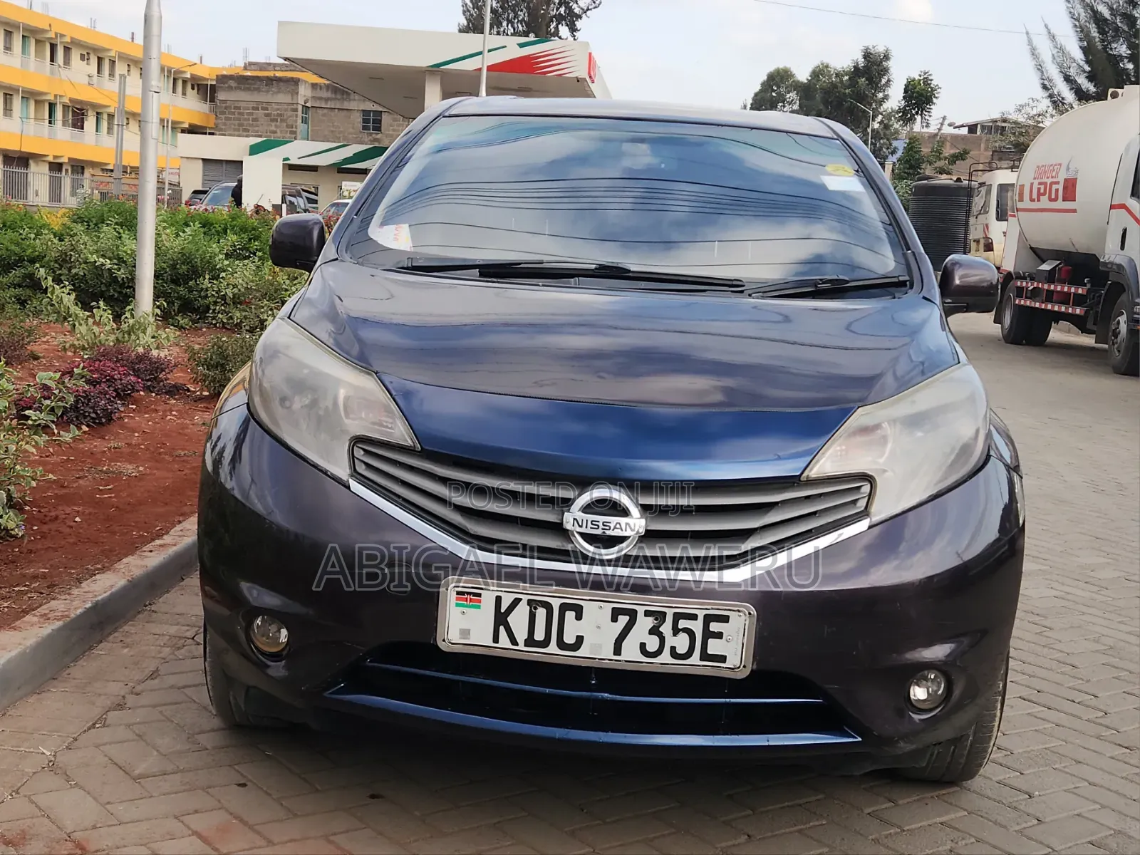Nissan Note 2013 Maroon