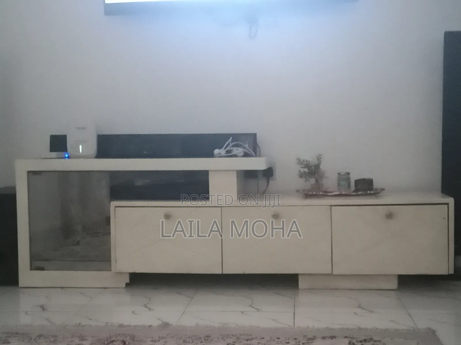 5 Months Old Moder TV Stand