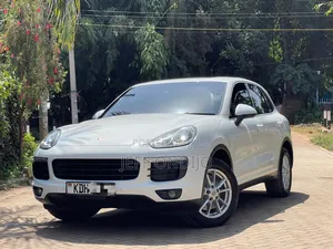 Porsche Cayenne 2015 White