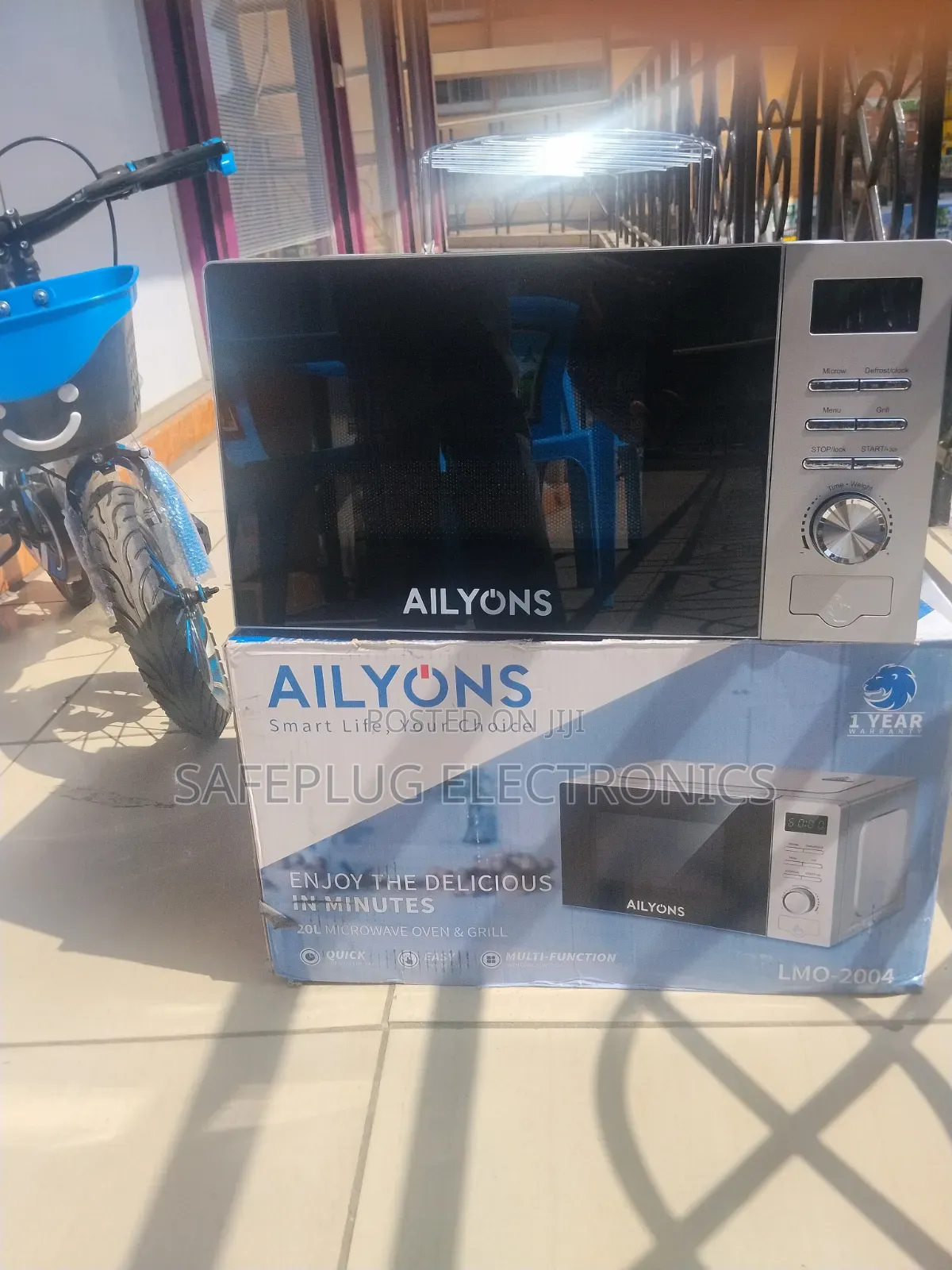 New Ailyons 20L Digital Microwave Oven With Grill