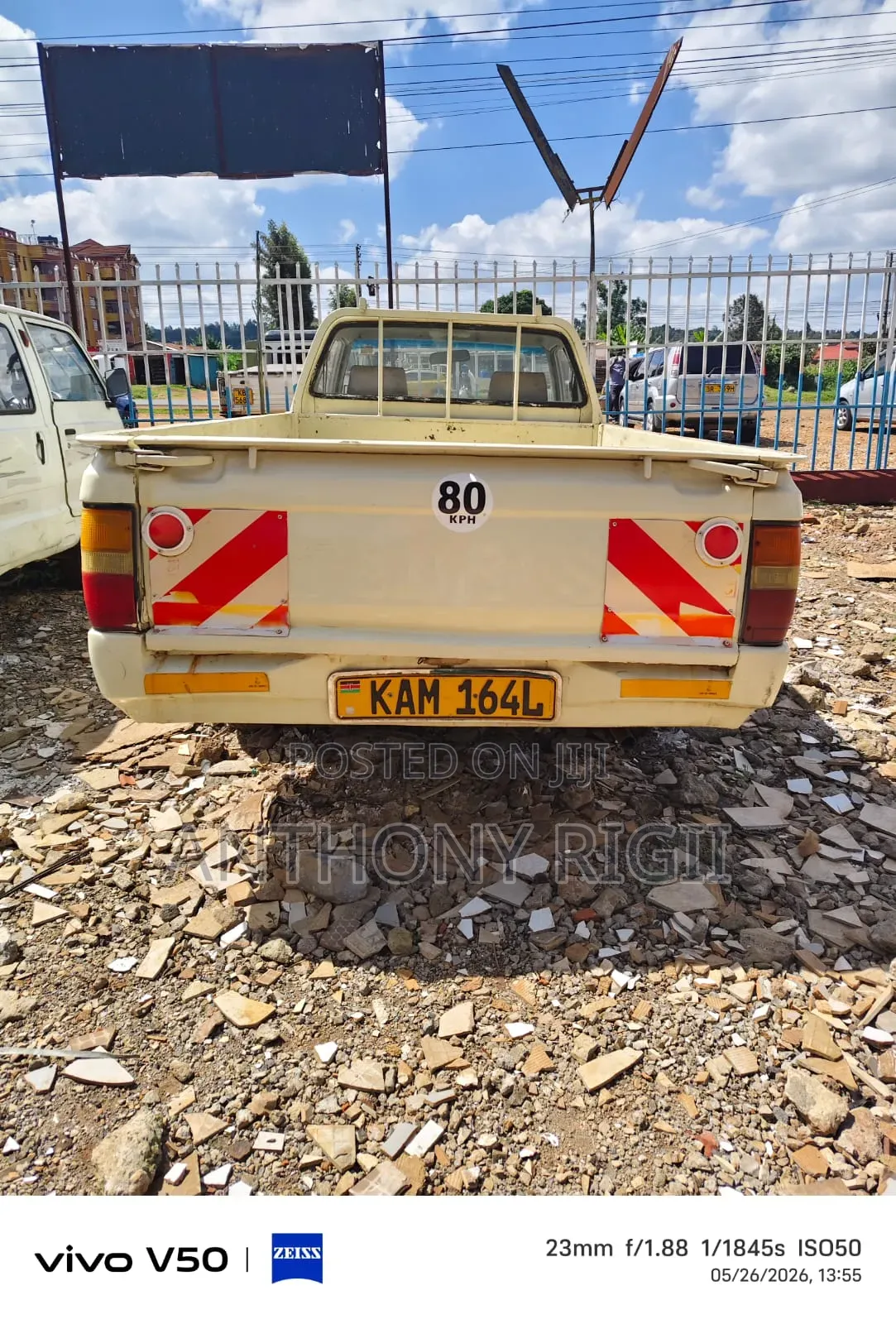 Mitsubishi L200 Single Cab 2.0 1995 Yellow