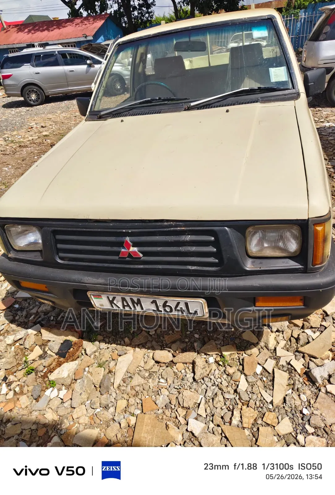 Mitsubishi L200 Single Cab 2.0 1995 Yellow