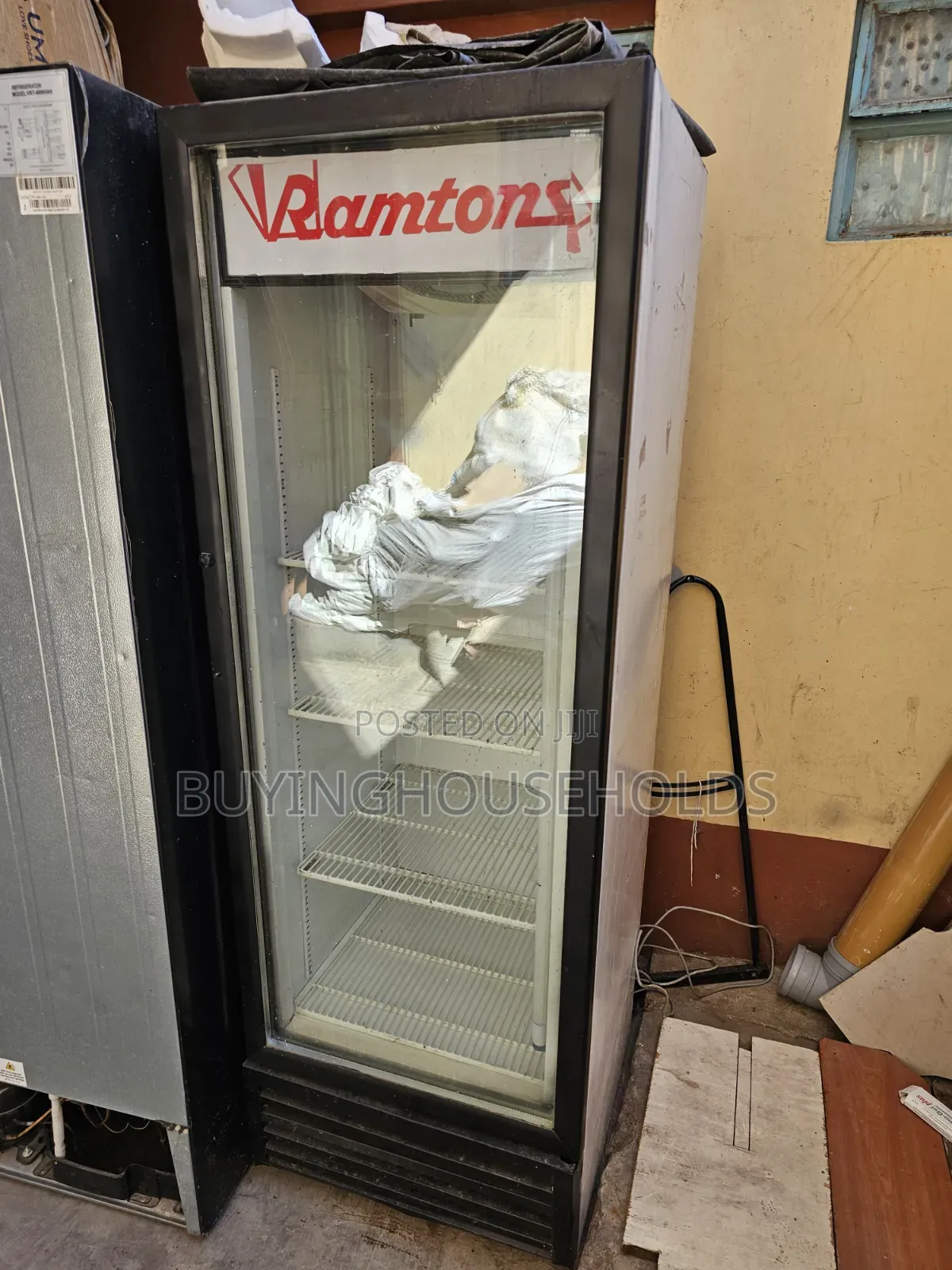 Ramtons 350L Showcase Display