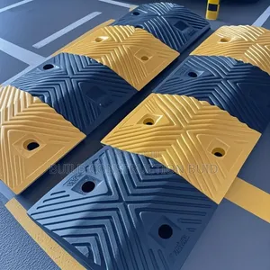 High Quality Reflective Rubber Speed Bump
