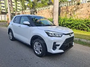 Toyota Raize 1.0 FWD 2020 Pearl