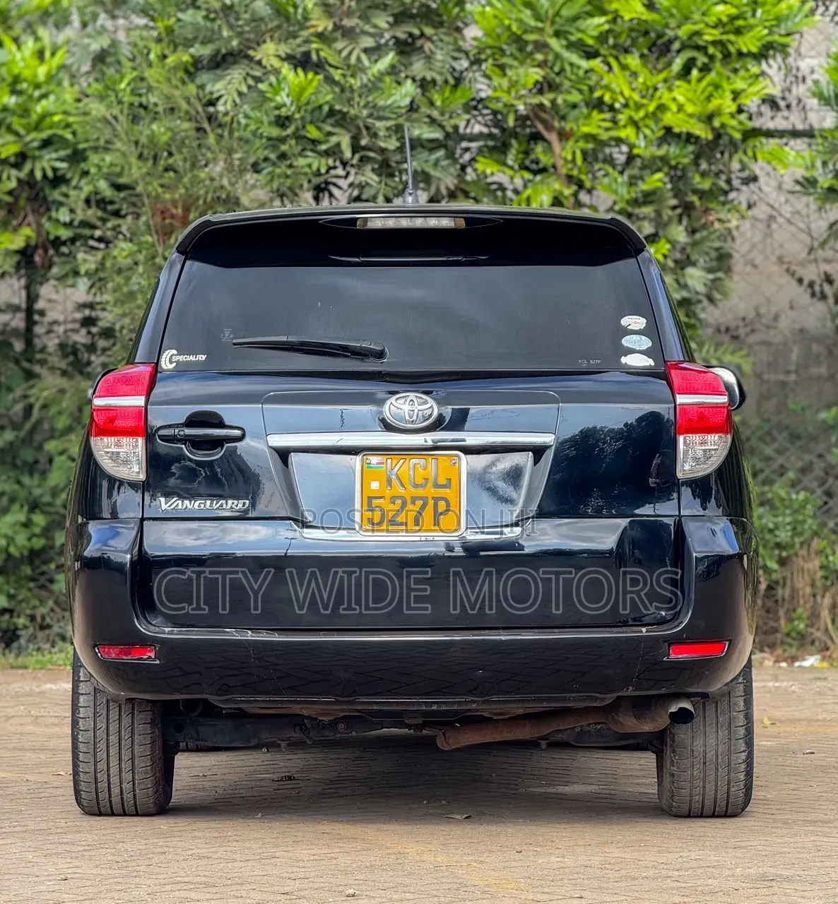 Toyota Vanguard 2010 Black