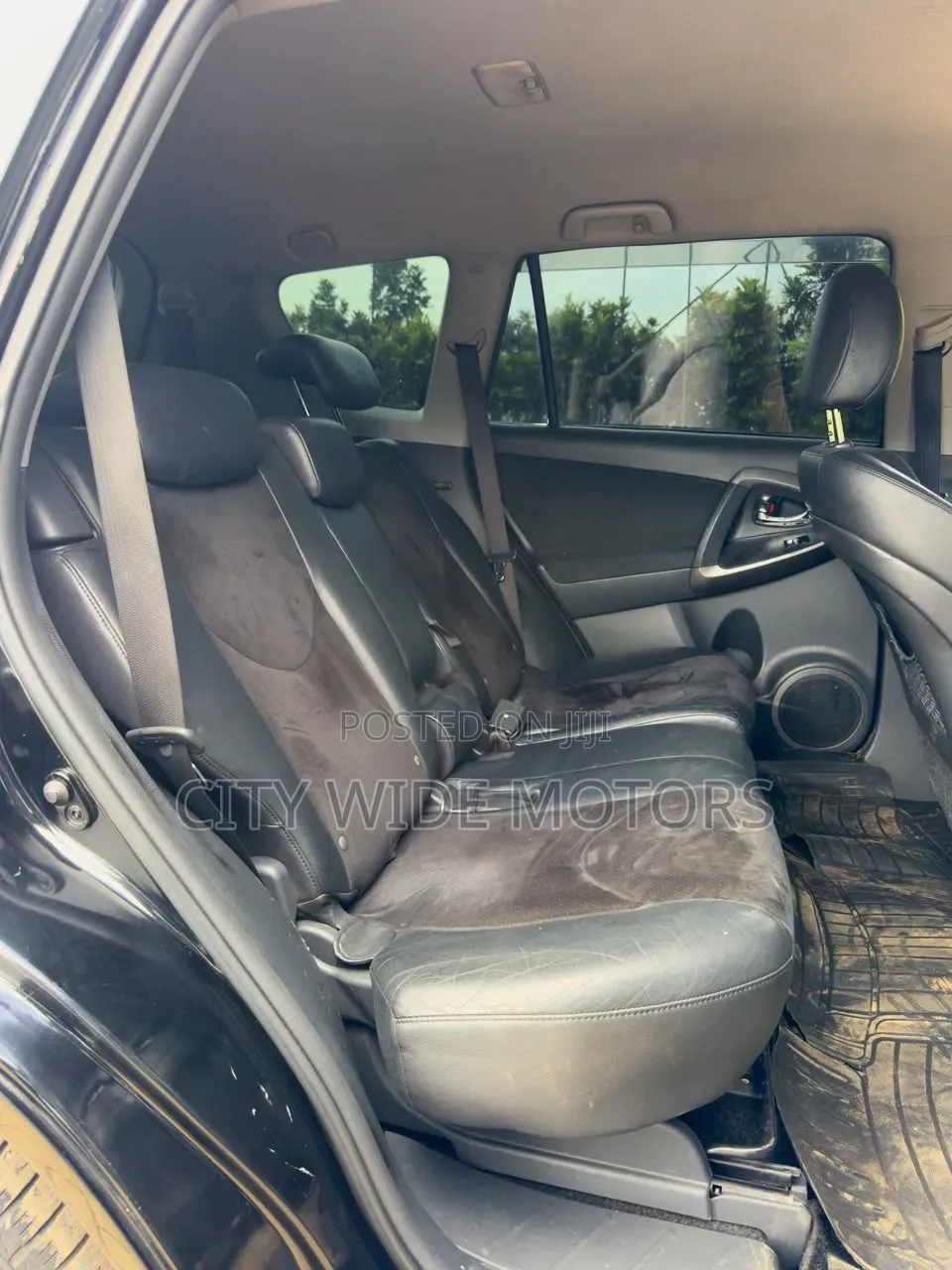 Toyota Vanguard 2010 Black