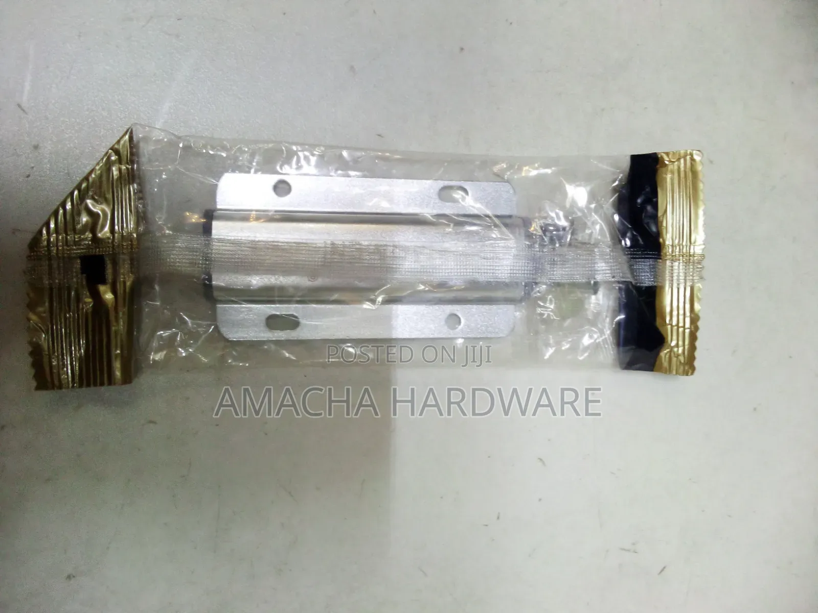 Metallic Push to Open