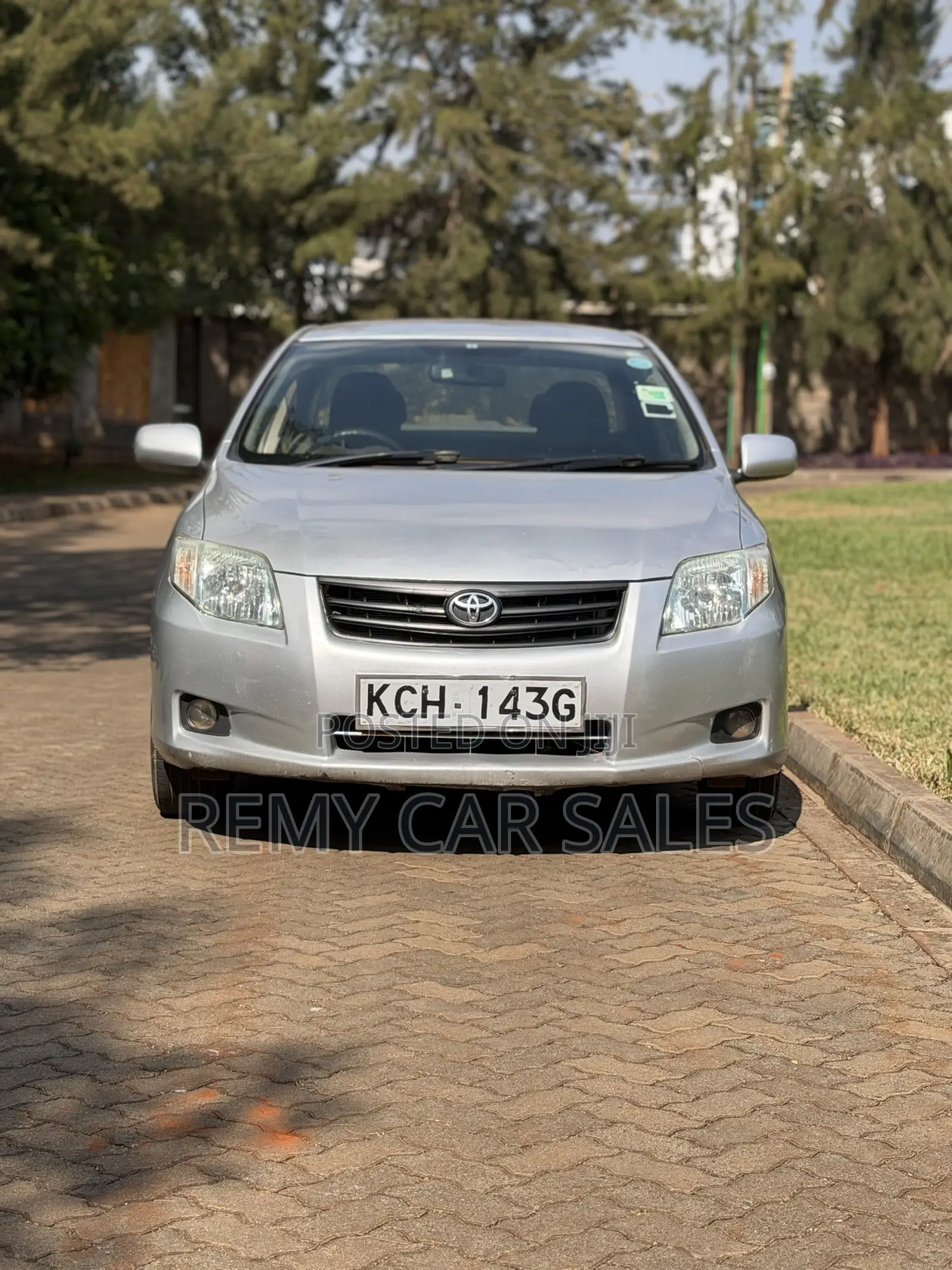 Toyota Axio 2009 Silver