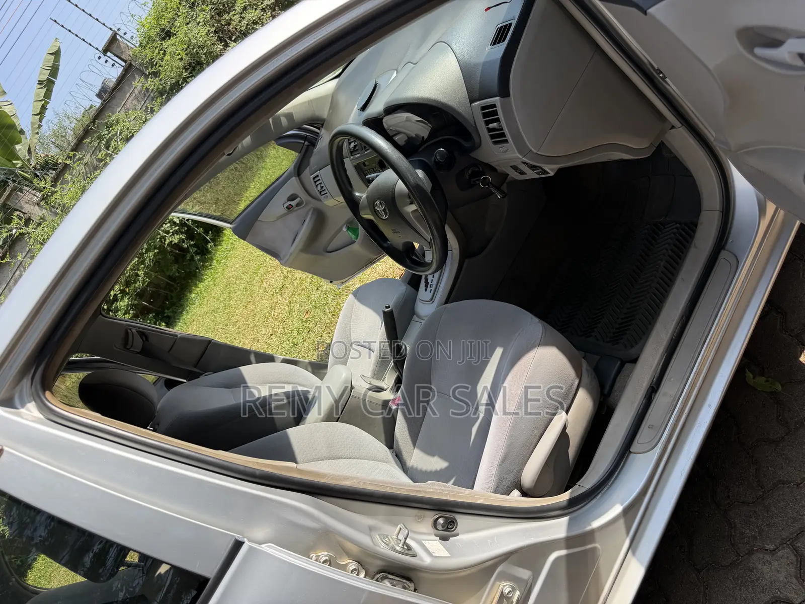 Toyota Axio 2009 Silver