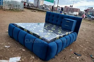 5x6 Blue Bubble Chester Bed
