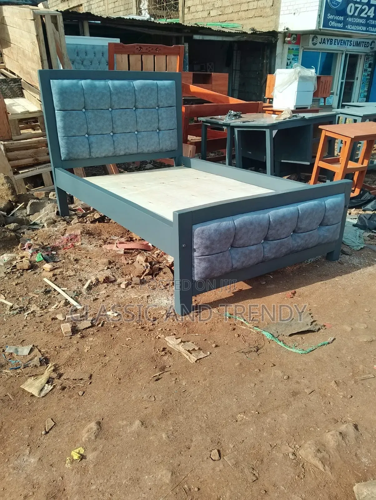 4x6 Grey Mocket Bed