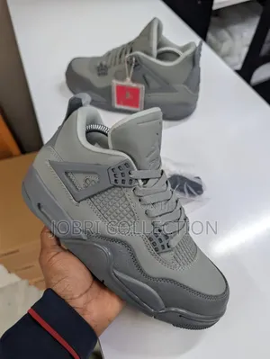 Air Jordan 4 Wet Cement Sneakers